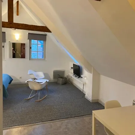 Apartment Studio 3 *